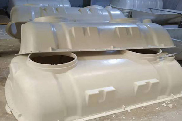 玻璃鋼模壓化糞池為什么不會(huì)生銹 玻璃鋼模壓化糞池為什么不會(huì)生銹