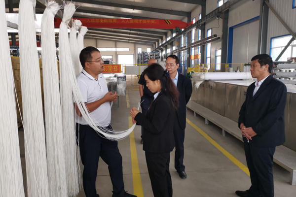 陜西航天建設(shè)集團(tuán)有限公司總經(jīng)理、黨委副書記謝明娟率隊赴遼寧一諾環(huán)保產(chǎn)業(yè)集團(tuán)開展考察調(diào)研工作 陜西航天建設(shè)集團(tuán)有限公司總經(jīng)理、黨委副書記謝明娟率隊赴遼寧一諾環(huán)保產(chǎn)業(yè)集團(tuán)開展考察調(diào)研工作