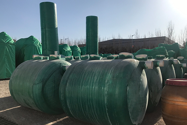 玻璃鋼化糞池在購(gòu)買時(shí)要考慮到哪幾點(diǎn) 玻璃鋼化糞池在購(gòu)買時(shí)要考慮到哪幾點(diǎn)